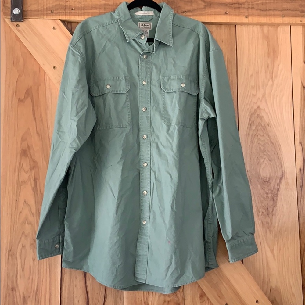 NWT green LL Bean men’s shirt